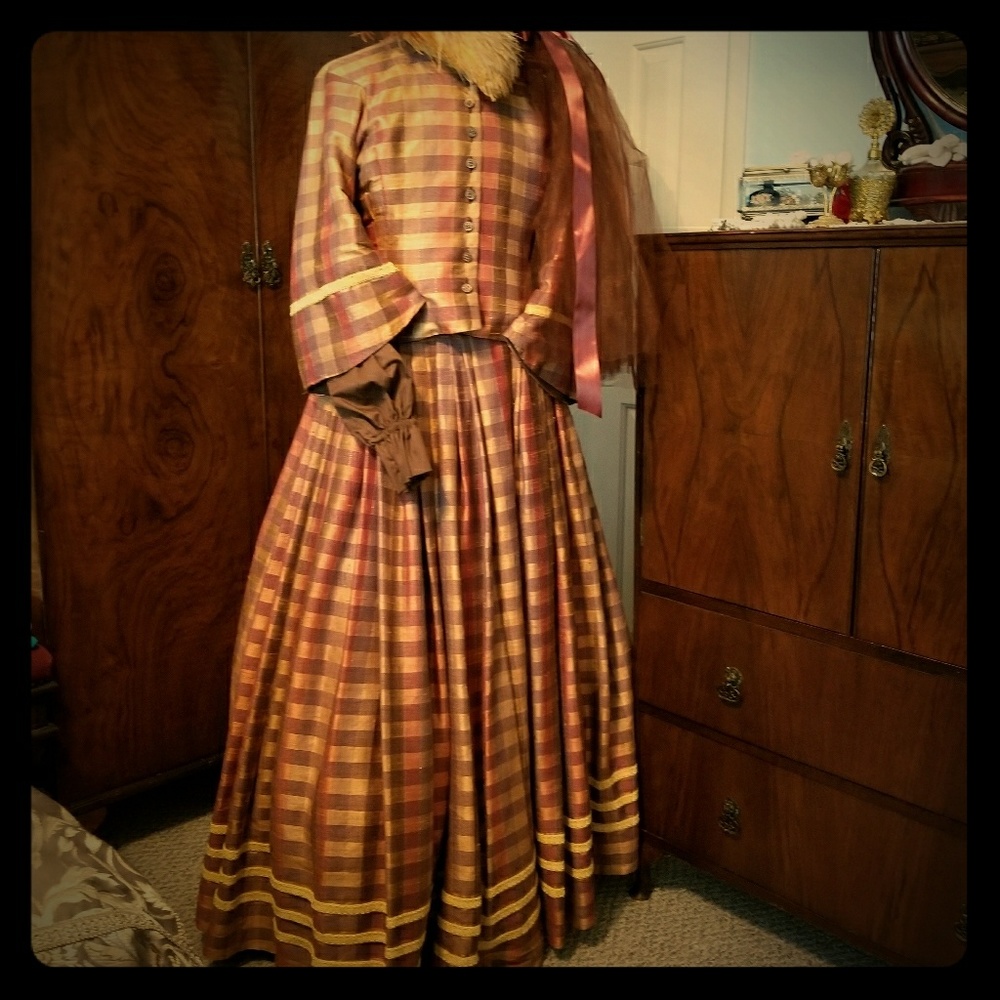 Custom made, vintage look, civil war dress